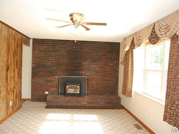 4th image of 1393 Whispering Pine Dr