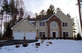 1st image of 27 Fernwood Ln