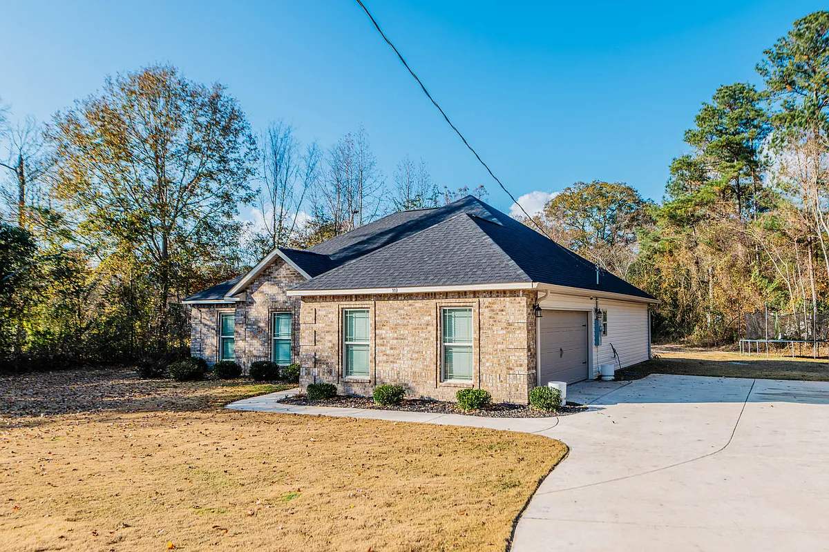 Building Photo - 113 Maries Garden Trl