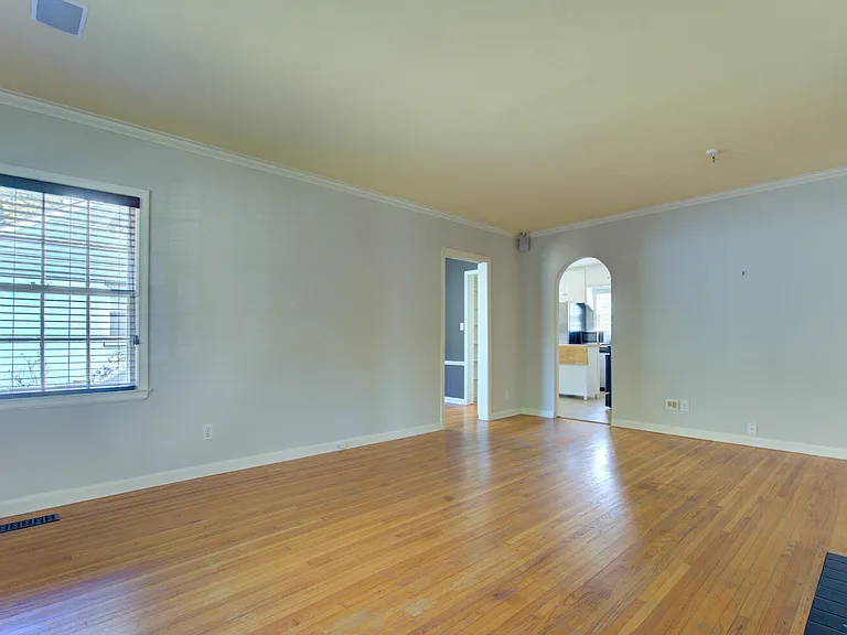 2239 S Louisville Ave — Photo 22