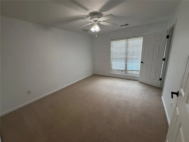 1430 Whatley Mill Cir — Photo 9