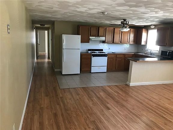 2nd image of 1282 Chalkstone Ave #1