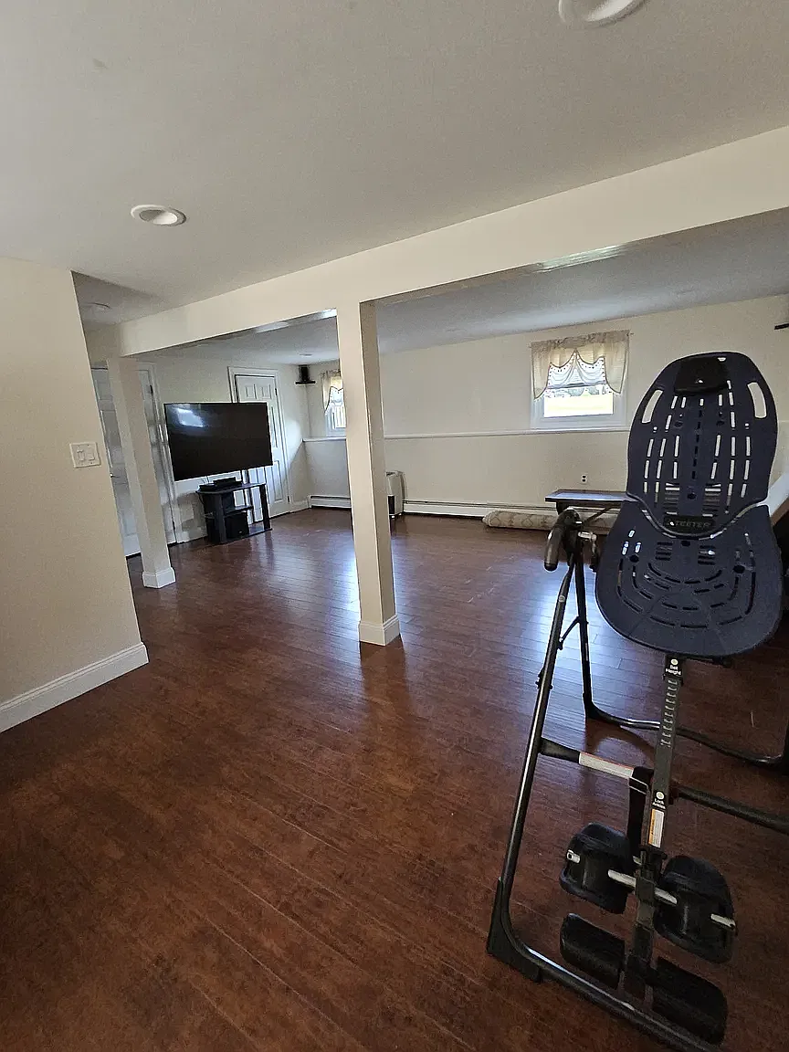 4 bed, $3,400 — Photo 3