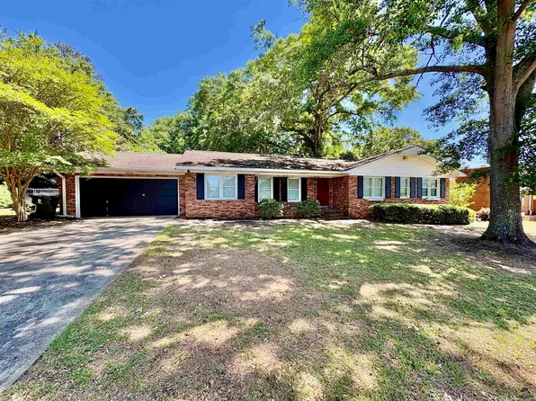 314 Forest Hill Dr, Warner Robins, GA 31088