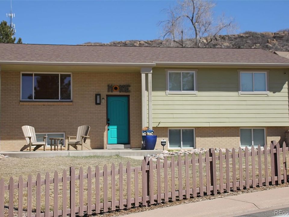 1st image of 9 Circle Dr