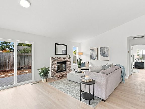 5th image of 2436 Valley West Drive