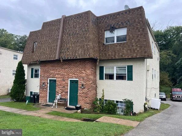 135 Meadowbrook Ln, Brookhaven, PA 19015