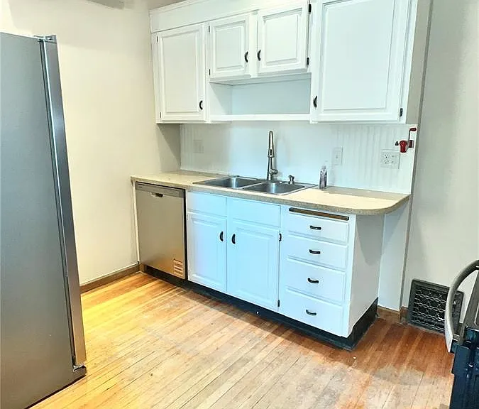 1057 S Clarkson St — Photo 6