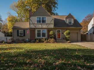 2200 W 79th Ter, Prairie Village, KS 66208