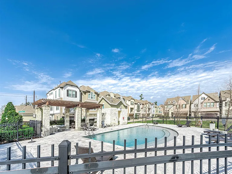 11027 Acorn Falls Dr — Photo 36