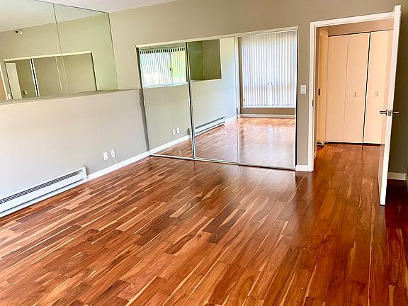 5th image of 300 3rd St APT 408