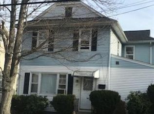 17 Island Rd, Mahwah, NJ 07430