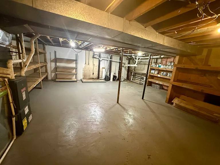 1433 Alton Darby Creek Rd — Photo 34