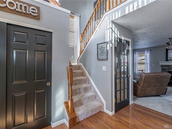 3rd image of 912 Legacy Ct