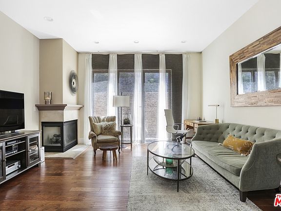 3rd image of 10862 Bloomfield St APT 103