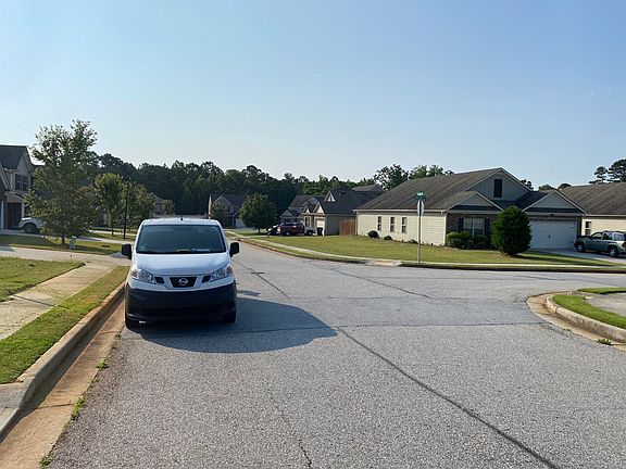 4th image of 2358 Allman Dr