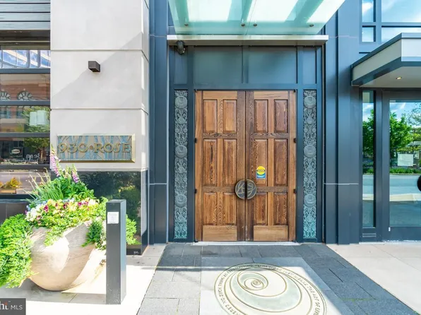 930 Rose Ave Unit 1202, Rockville, MD 20852