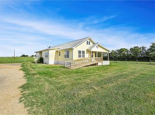 3509 Maeckel Rd, Bleiblerville, TX 78931