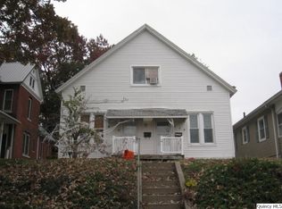813 S 14th St, Quincy, IL 62301
