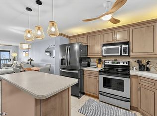 6891 Estero Blvd APT 362, Fort Myers Beach, FL 33931