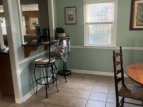 4th image of 416 Preston Ln