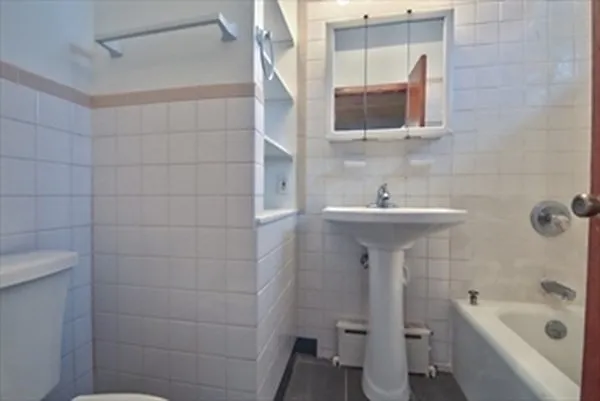 136 Clifton St #1 — Photo 6