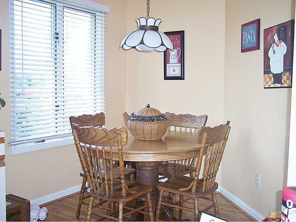 5th image of 77B Valley Green Ct