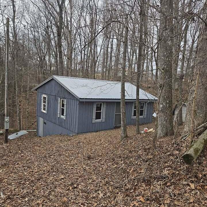 1st image of 100 Fieldside Dr