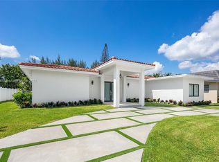 300 N Shore Dr, Miami Beach, FL 33141