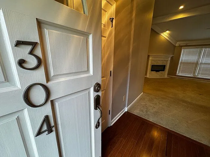 304 Bay Hill Way SW — Photo 4