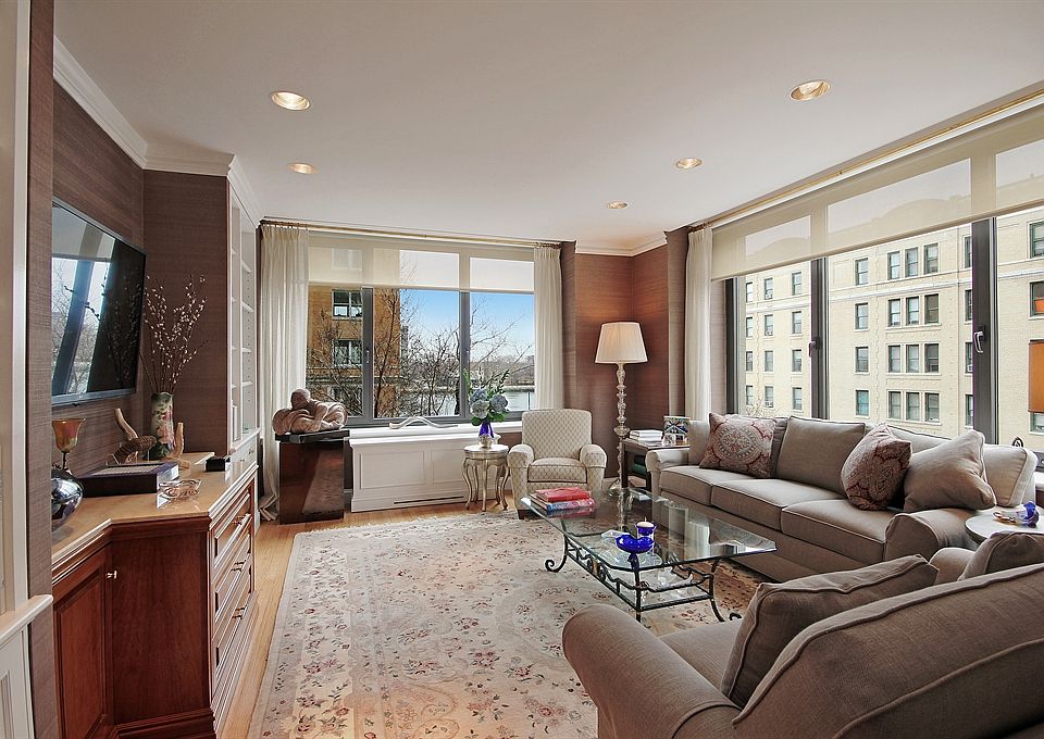 1st image of 2 E End Ave APT 3B