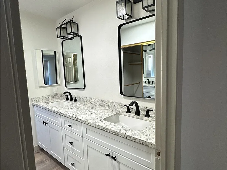 5590 W Katie Ave — Photo 12