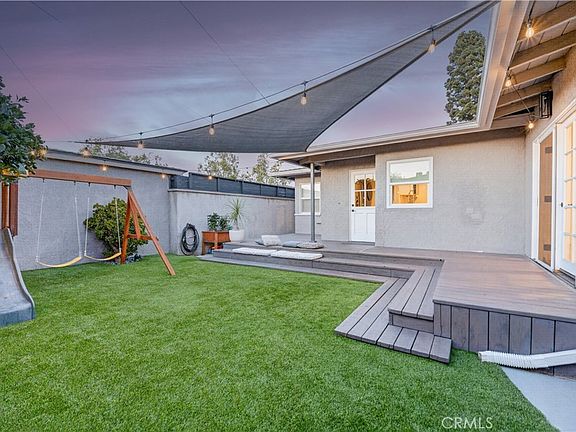 2nd image of 2719 Nipomo Ave