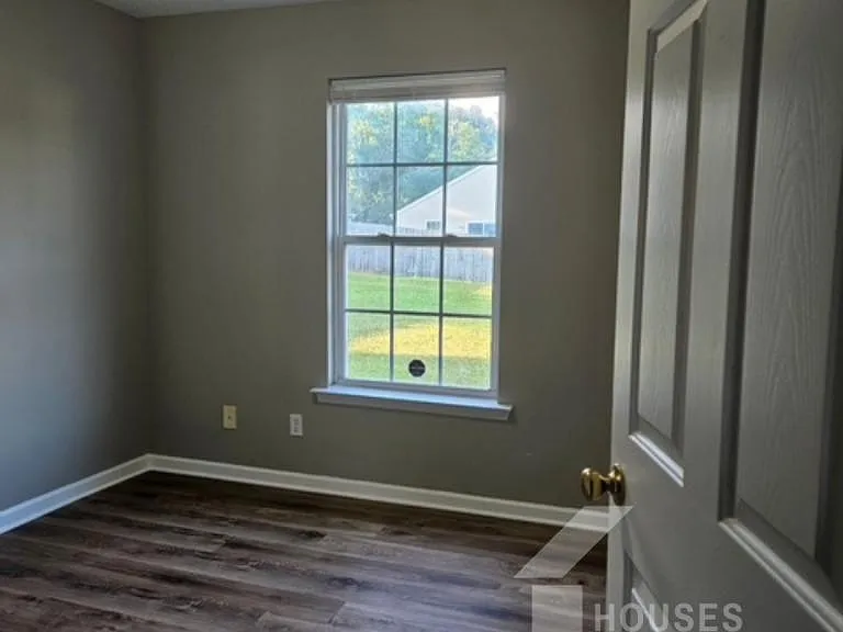 342 Honor Rd — Photo 6