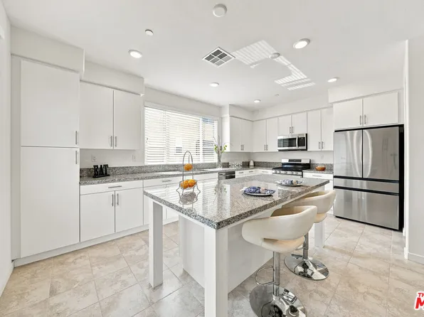 14168 Bay St, La Mirada, CA 90638