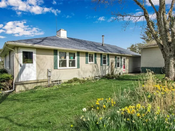 11194 Worden Rd, Delevan, NY 14042