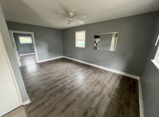 526 E 8th St, Traverse City, MI 49686