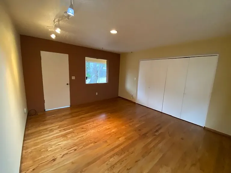 835 Seventeen Mile Dr — Photo 27