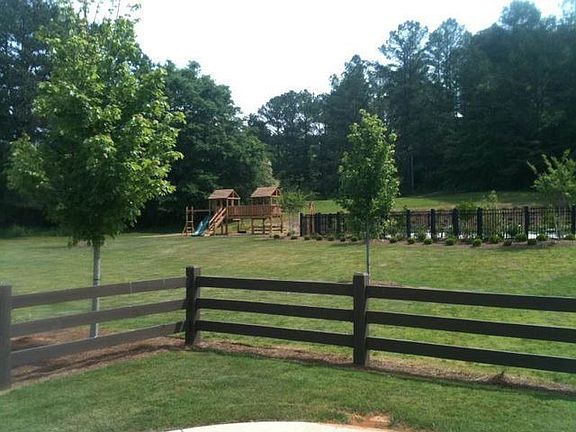3rd image of 127 Millstone Manor Ct
