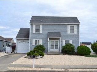 55 Windjammer Ct, Bayville, NJ 08721