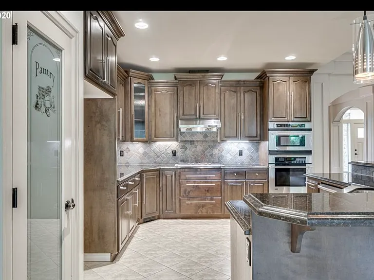 9705 NE 109th Ct — Photo 4