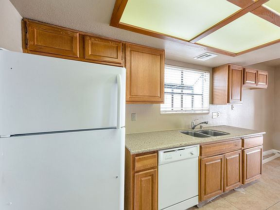 5th image of 2528 Cherrywood St