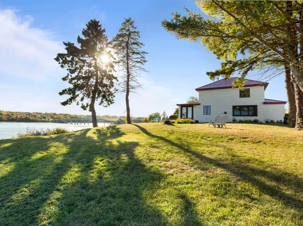 1723 US 1 Highway, Sullivan, ME 04664