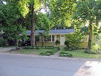 2nd image of 1311 Felix St