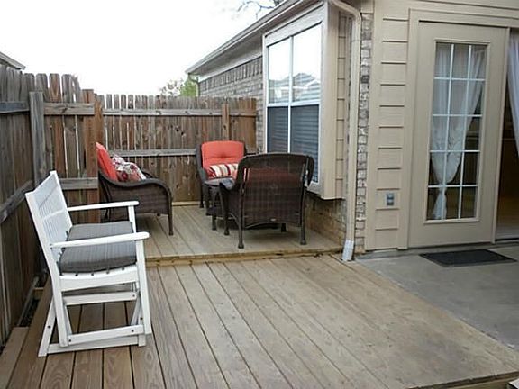 2nd image of 1131 Marshall Dr