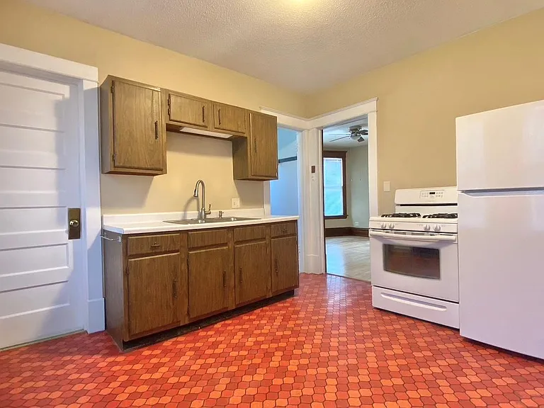 1105 Minnehaha Ave E #2 — Photo 5