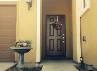 1196 Rosemary Ave, Dinuba, CA 93618