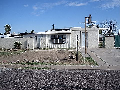 1st image of 3720 W Potter Dr