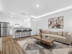 915 Ariana Apartment Community