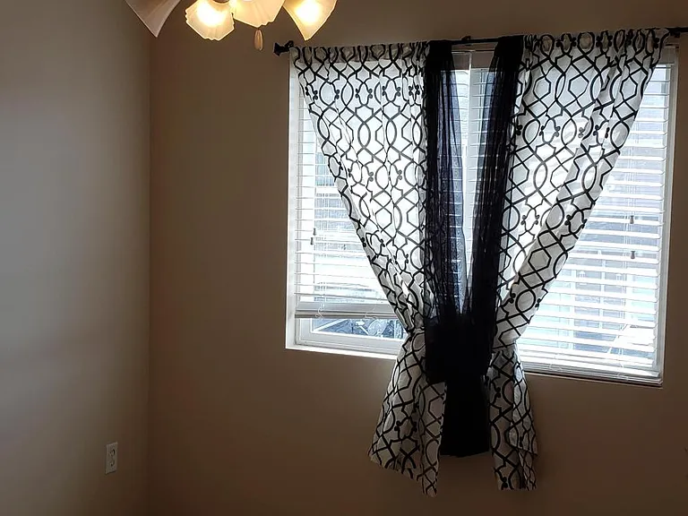 2300 Hart Ave #7 — Photo 16